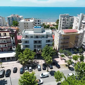 Hotel Emes